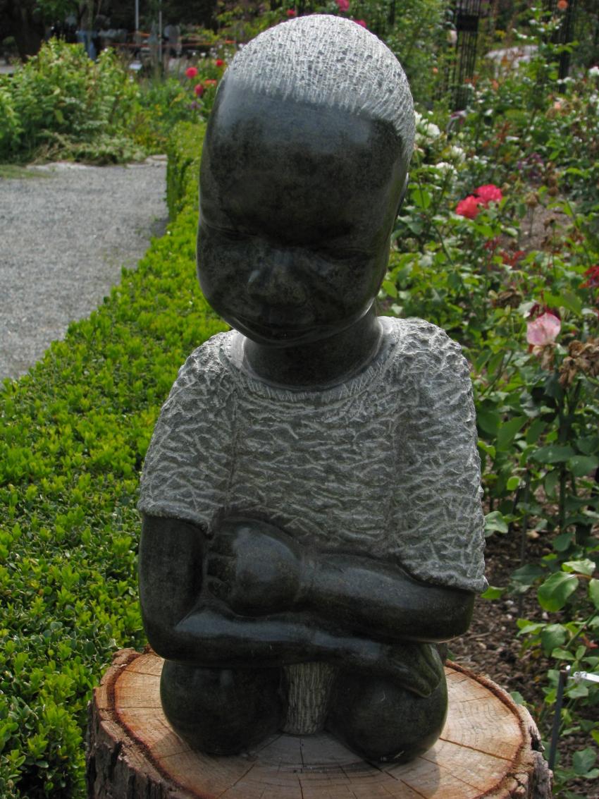 Sculpture africaine au jardin botanique