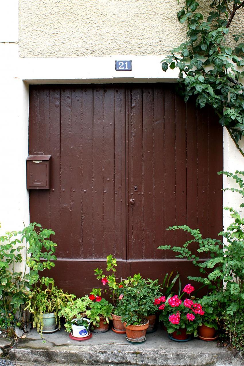 Portes (99) : Dans le Prigord,  Montignac (76)