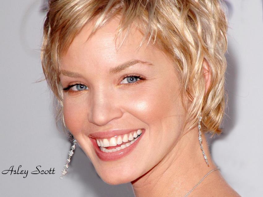 Ashley Scott