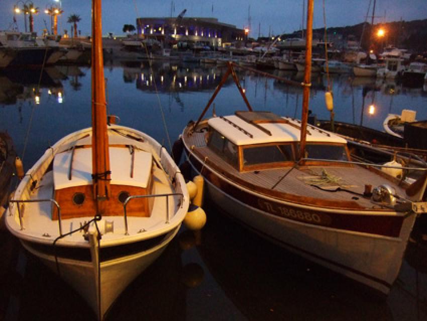 barque .port de cassis.