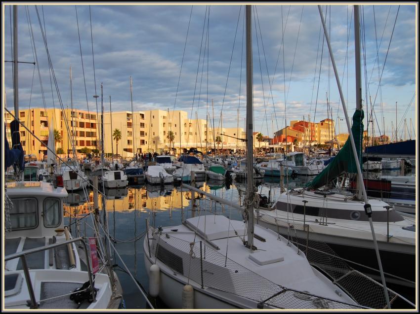 Port Leucate en fin de journe.