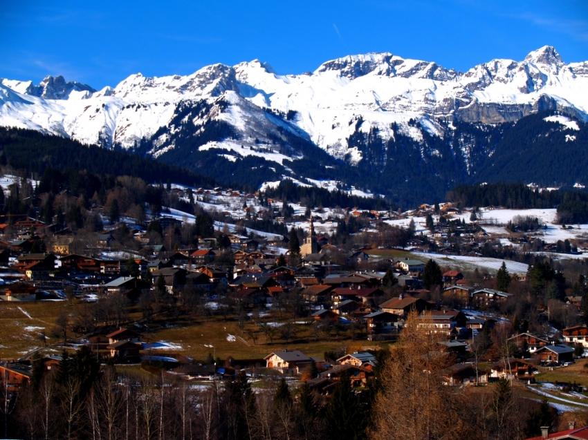 le village de combloux