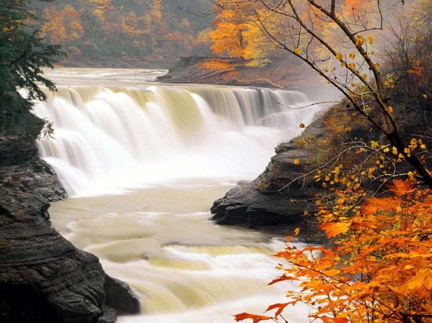 magnifique chute d'eau