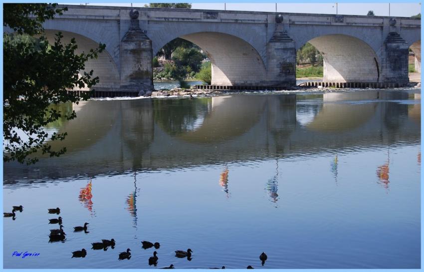 Tours et son pont de pierre