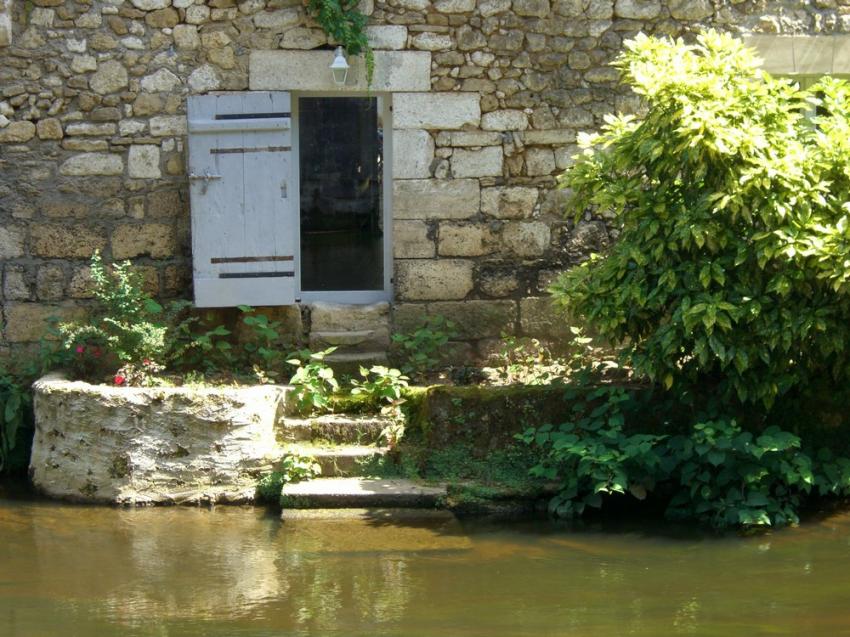 Au bord de l'eau