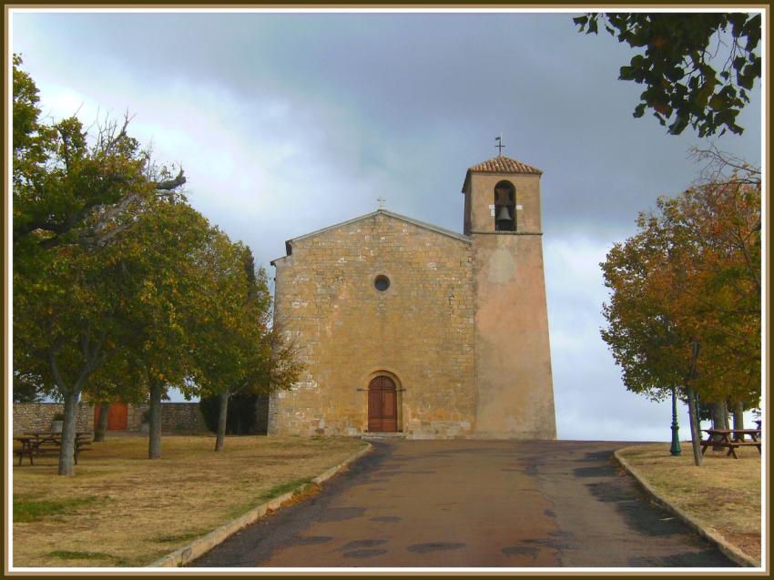 Tourtour (83) - Son église