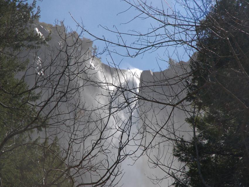 cascade des voiles de la marie Yosmite