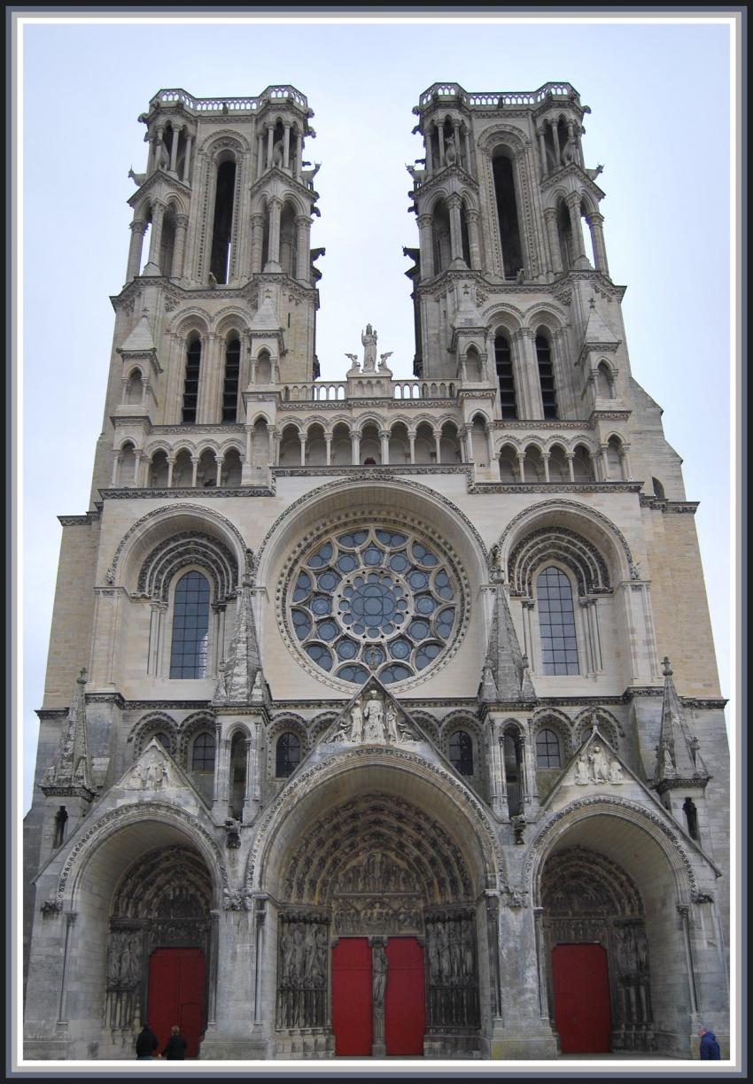 Laon (02) La Cathdrale
