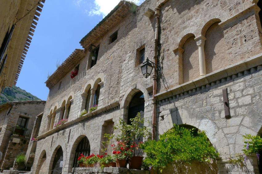 Vieille maison  St-Guilhem-le-Dsert