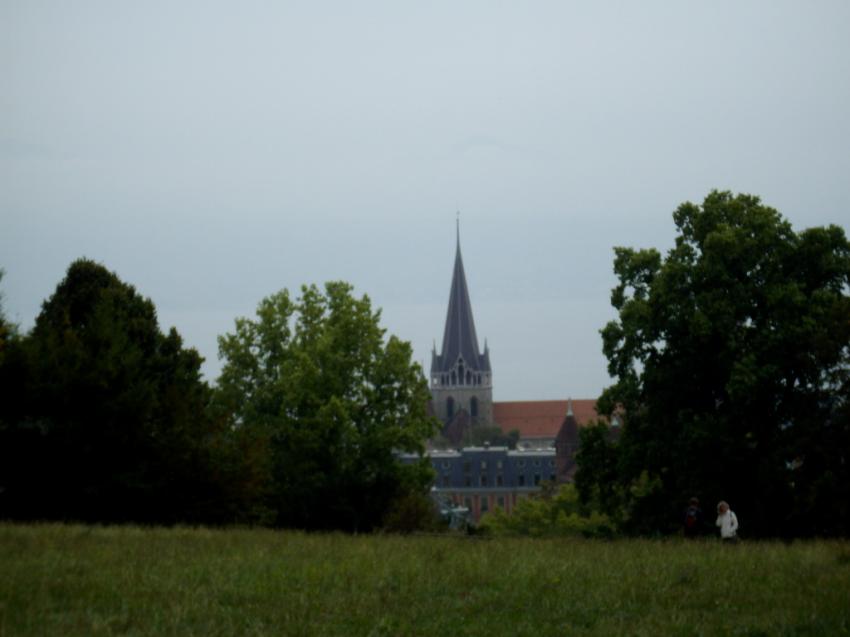 Cathdrale dans la brume