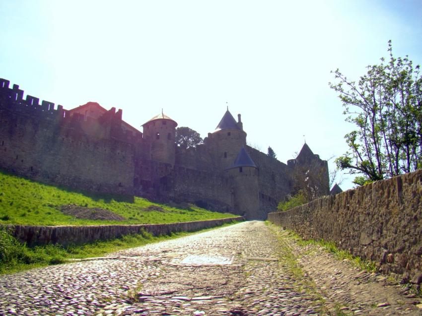 au bout des paves la cite