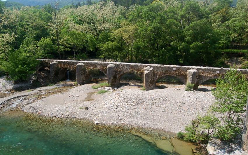vieil aqueduc romain