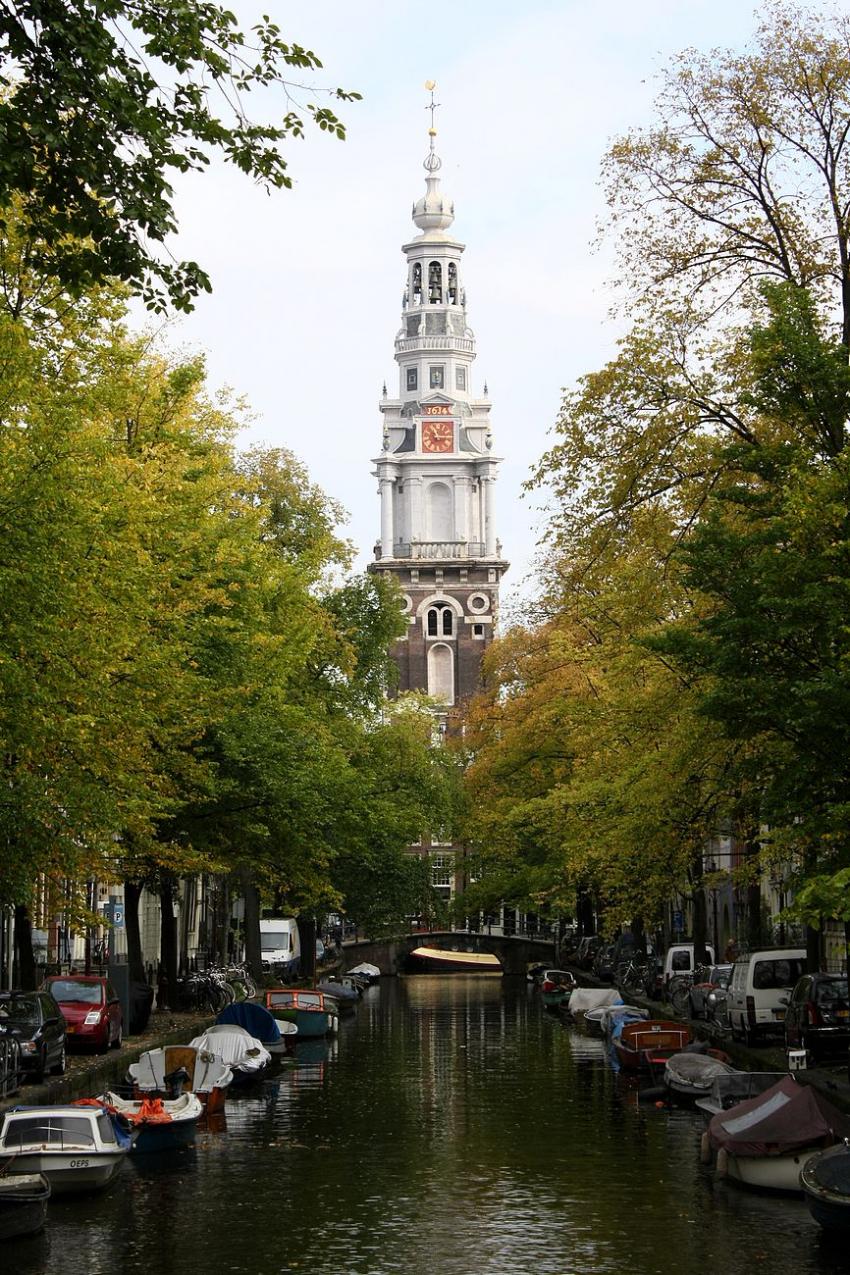 Amsterdam (14) Canal et glise