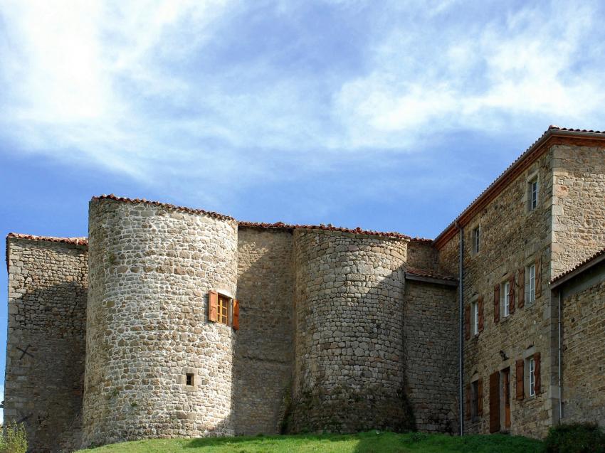 Chateau Chevalard ; Essertines en Chatelneuf ; Loi