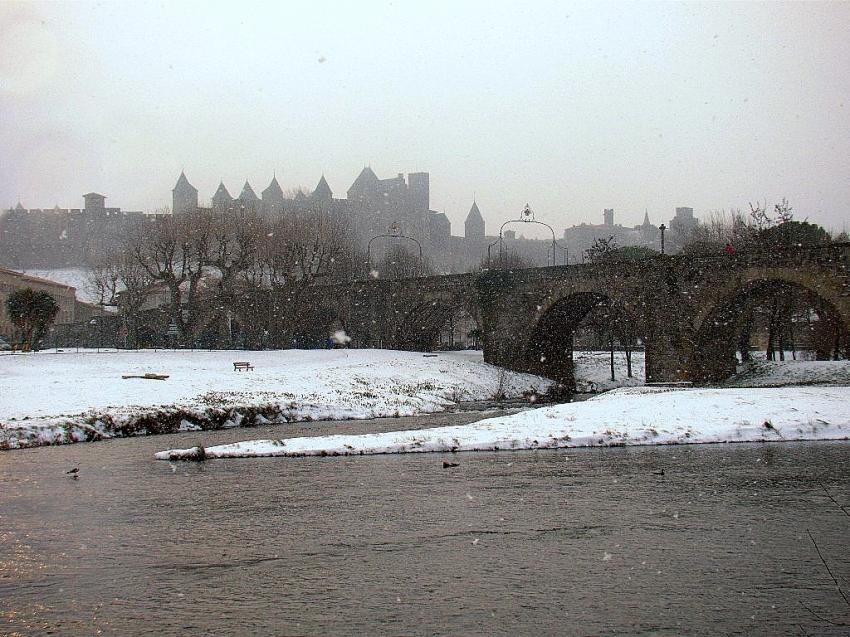 citee carcassonne sous la neige 2