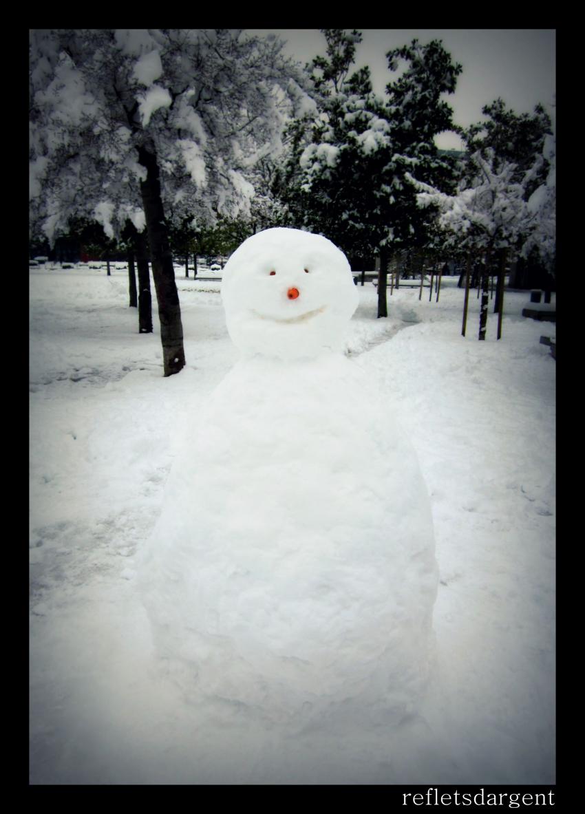 happy snowman