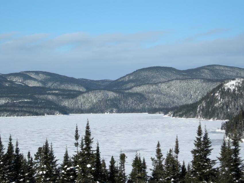 Lac et montagne