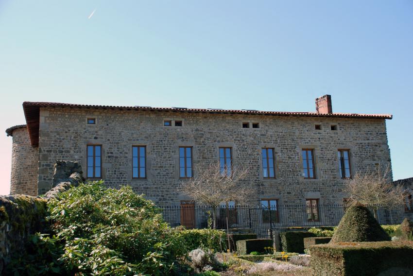 chateau de saint Victor sur loire ,Loire 42