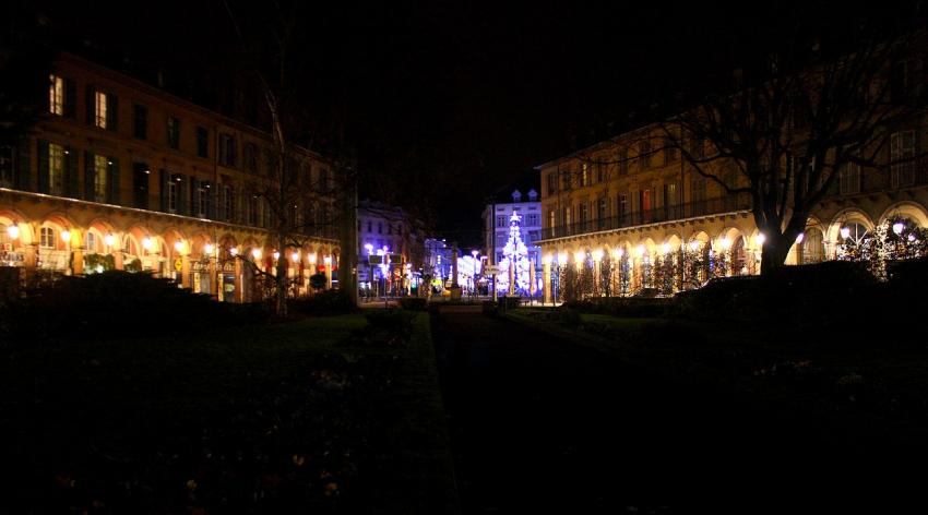 Le square de la bourse et  la Place de la Rpubliq