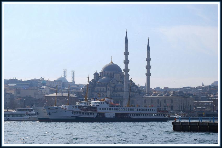 Istanbul - Mosque Eminonu