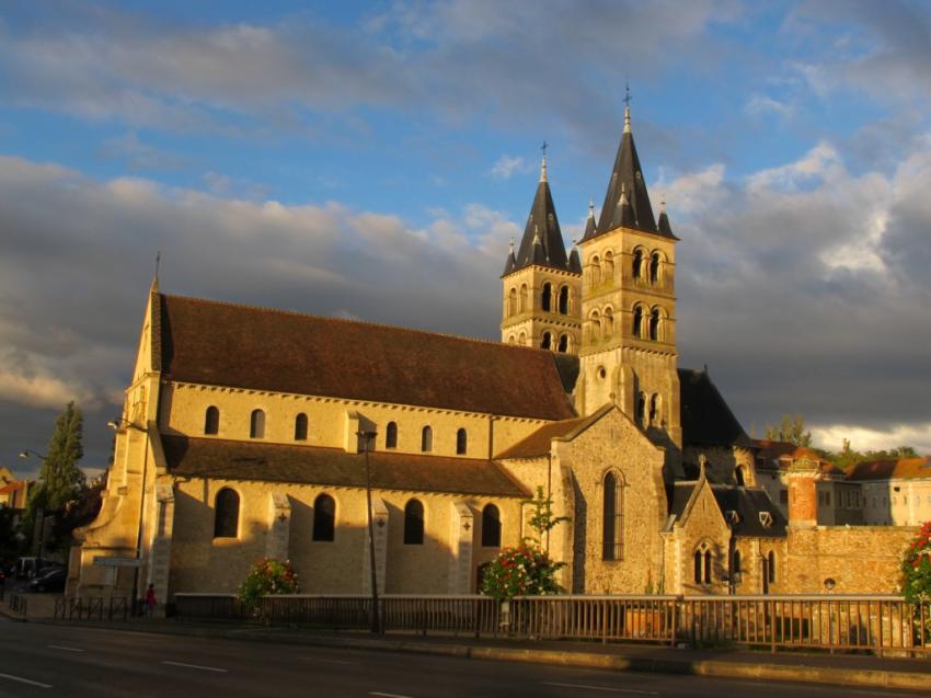 L'église St Rémy à Melun