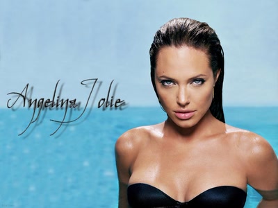 Résultat de recherche: Angelina Jolie-Pitt