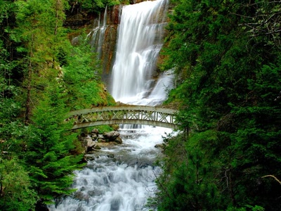 Œuvre de guyjass: chute d'eau