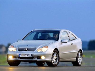 Résultat de recherche: Mercedes C-Sport (2001)