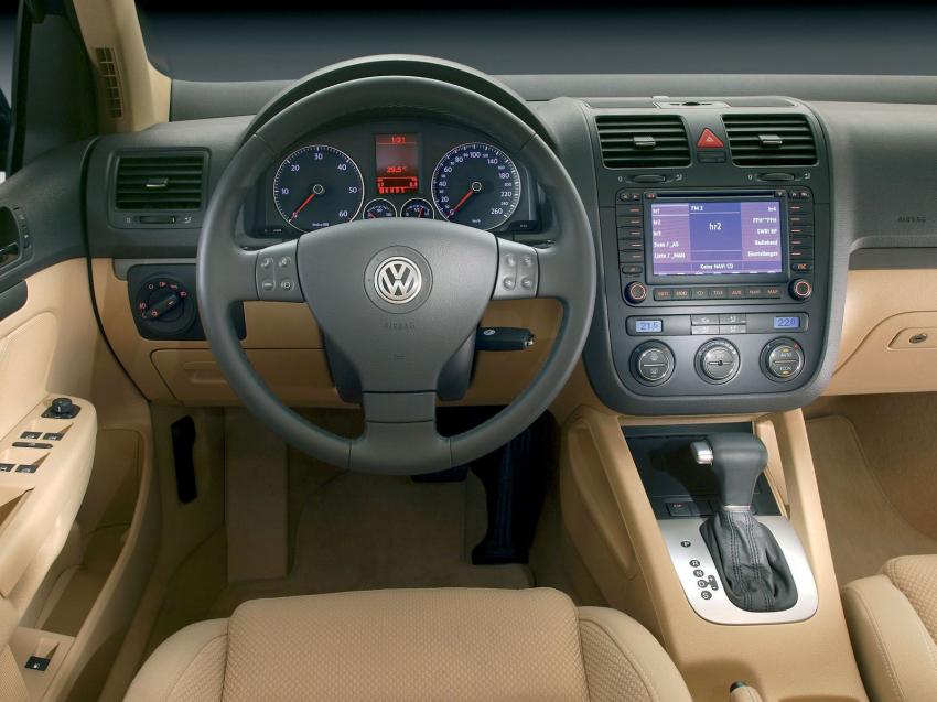 Volkswagen Golf V