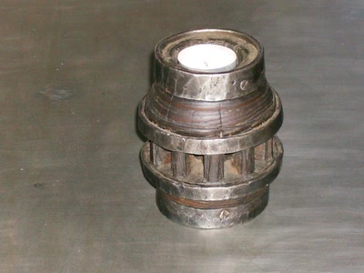 Résultat de recherche: Essieu à charettes transformé en bougoir