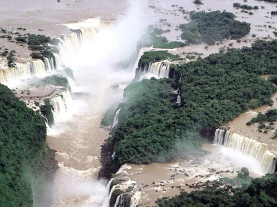 Œuvre de fannio: les chutes d'Iguaçu