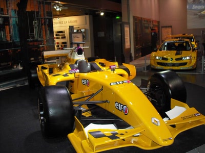 Œuvre de hamdi: F2 Reault Car