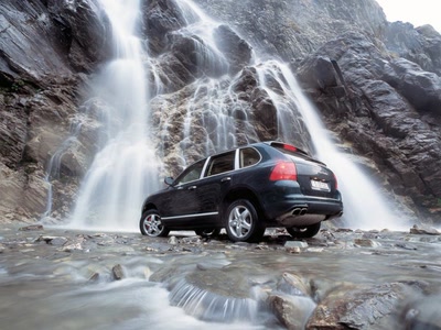 Œuvre de ESS: Porche Cayenne