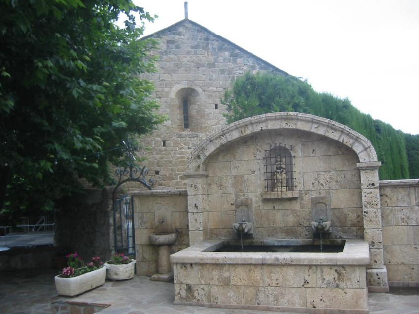 Fontaine à Montferrer (66)