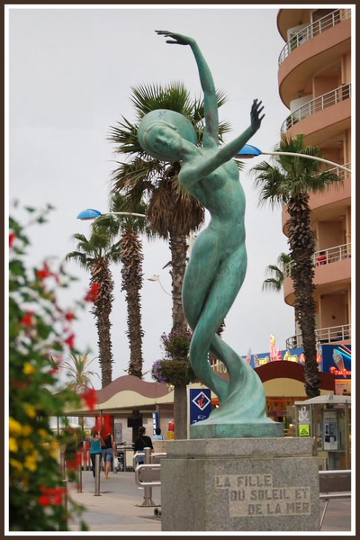 Statue à Canet-Plage (66)