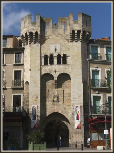 Résultat de recherche: Manosque (04) Porte Saunerie