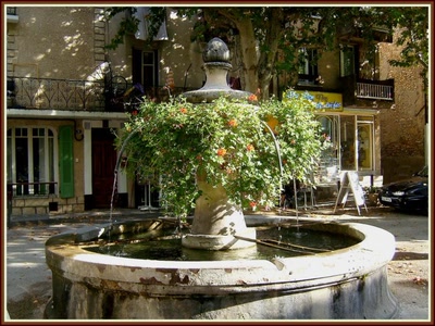 Résultat de recherche: Fontaine à Oraison (04)