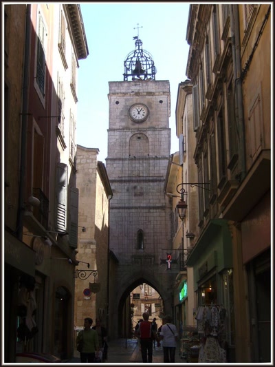 Résultat de recherche: Apt (84)