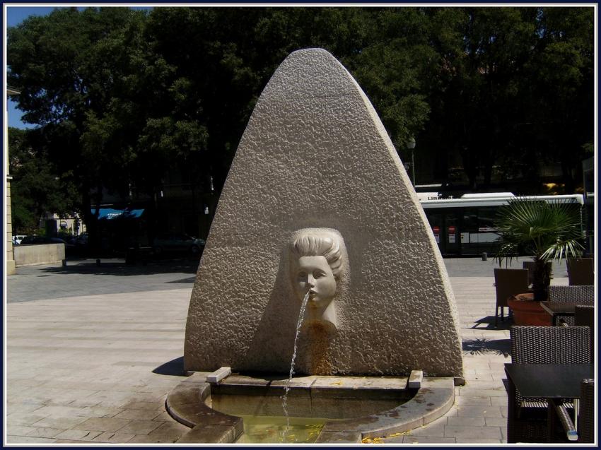 Nîmes (30) - Fontaine