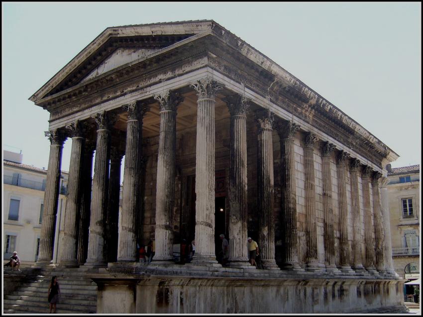 Nîmes (30) - La Maison Carrée