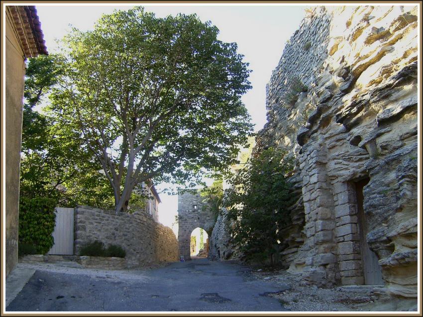 Saignon (84)