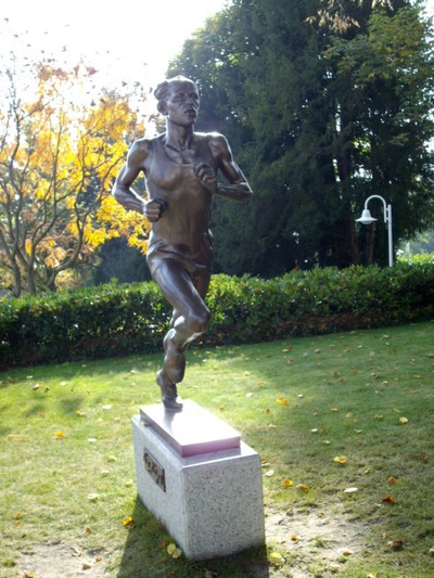 Résultat de recherche: Statue Musée Olympique