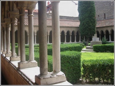 Résultat de recherche: Cloître d'Arles sur Tech (66)