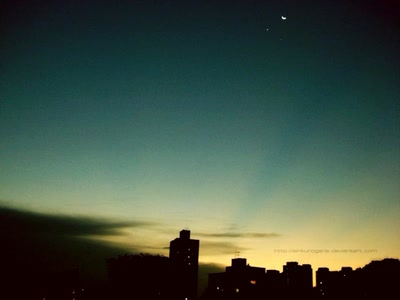 Résultat de recherche: Moon's looking us