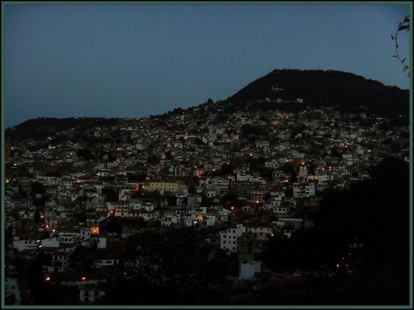 Taxco por la noche (de nuit)