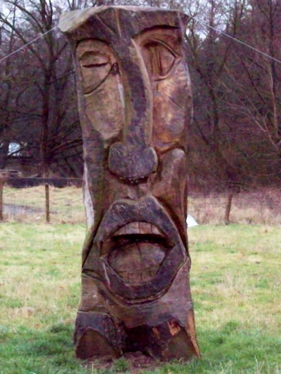 Œuvre de marin: gros totem