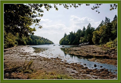 Résultat de recherche: Epave dans la baie de Concarneau.