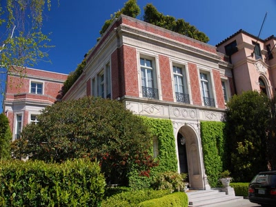 Œuvre de toe: maison cossue