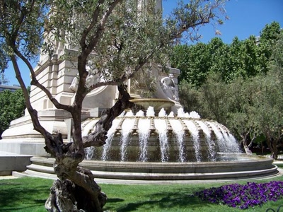 Résultat de recherche: Fontaine sur la Plaza de España (Madrid).