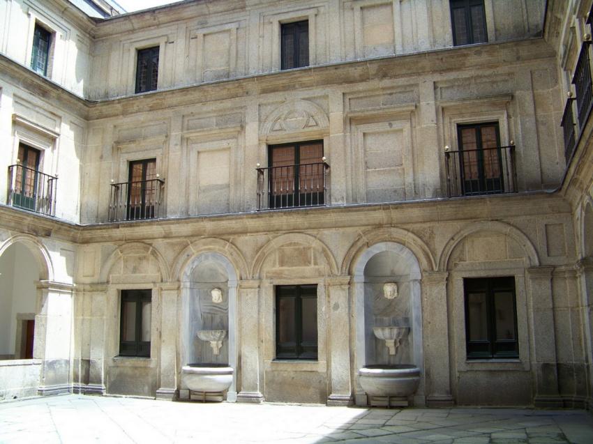 Cour intérieure du Monasterio del Escorial (Madrid